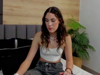 I am an outgoing and creative person, passionate about connecting with new people and sharing fun and authentic moments. I love talking about interesting topics, playing interactive games or simply enjoying a good talk.