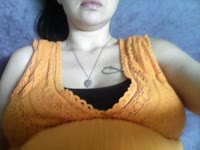 Séduisante, coquine, j