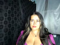 I am a very hot and smiling girl, I love to sing, dance and please my visitors, I am submissive but I can also be a dominant and strong girl, I like to interact with my guests, I am ready to please all the fantasies of my users