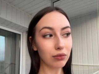 naked cam girl fingering pussy EllyMcdaniel