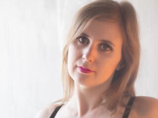 camwhore shaving pussy ErikaDoyle