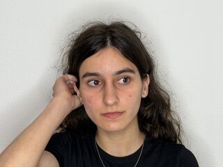 adult chat room FondaYarbro