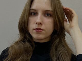 naked webcam girl LeomaAzimi