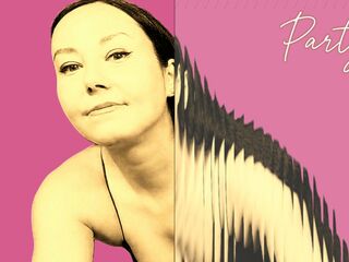 chatrubate cam girl LucyLevatto