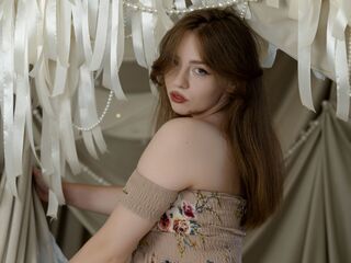 hot cam show MoonBrittany