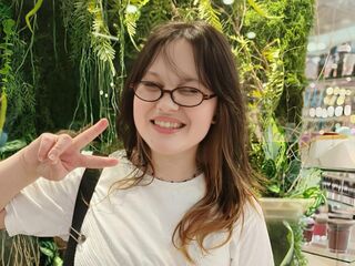 naked cam girl masturbating FayLawley