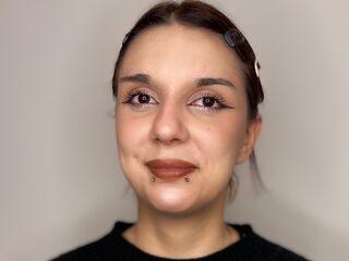 naked cam girl masturbating with dildo LoniFessel