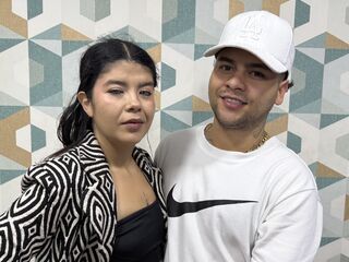 nude web cam show WendyAndZamyr
