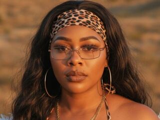 slave webcam KarolaingGomes