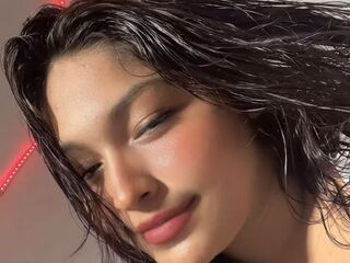 camgirl bdsm cam LolaZurich