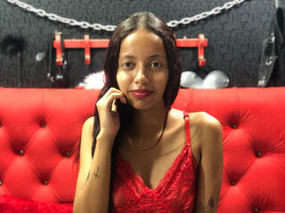 latex web cam girl LuisaCox