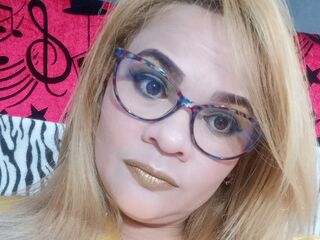 girl latex cam ReyeSarah