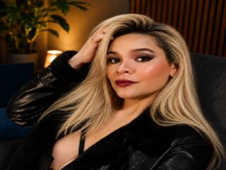 girl spanking live cam SarahLorenzi