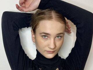 naked girl with live cam masturbating AdamMcghin