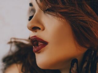 camgirl picture AdelMedium