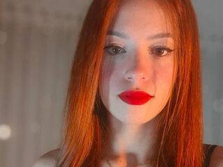 hot cam girl spreading pussy AliceCrox