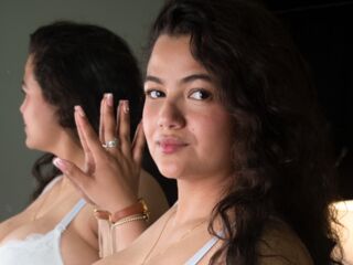 hot striptease webcam AliceMorellli