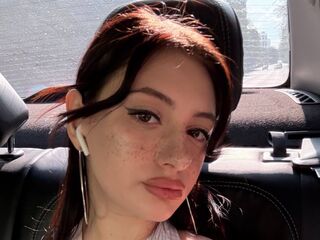 topless cam girl AlicePlace