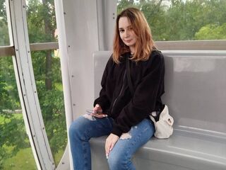 beautiful girl webcam AliceRamus