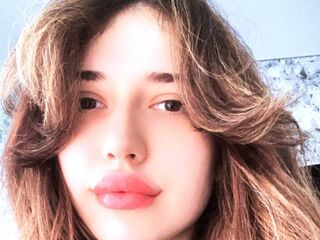 live-chat AliceTrisavya
