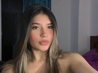 camgirl showing tits AmberDaza