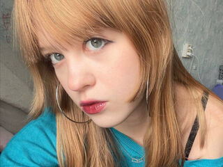 girl chat room AmberLune