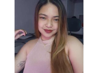 camslut showing tits AthenaGue