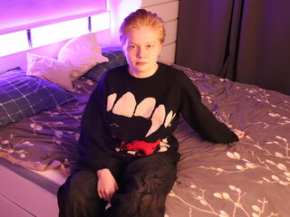 mastubating web cam girl BeatriceLes