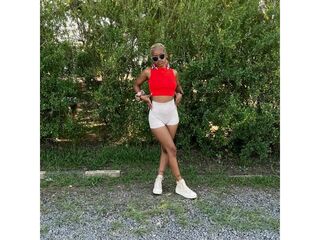 naked girl with live cam BellzRosee