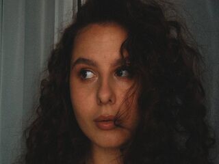 cam girl playing with sextoy BertieSiegers