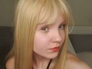 camwhore masturbating with sextoy BettyBer