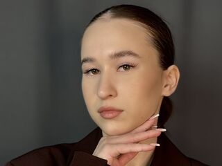 girl naked BlanchFlakes