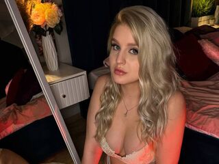 nude camgirl pic BlondieVi