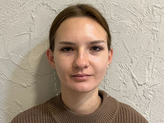 camslut topless BritneySwiss