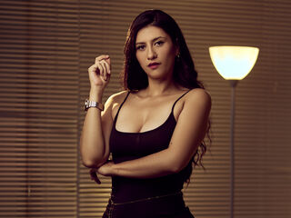 livesex cam girl BrunaBonnett
