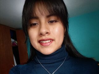 girl cam free BushEve