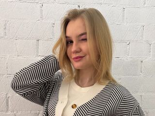 cam chatroom CamillaCapoccia