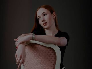 naked camgirl photo CarleenZangari