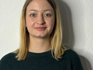 naked cam live CarmeliaRihner