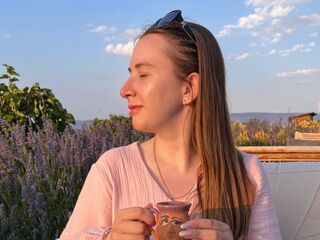 camgirl playing with sex toy CherylWien