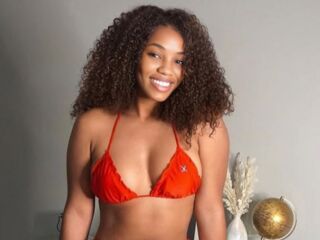 naked cam girl masturbating with dildo ChiNasa