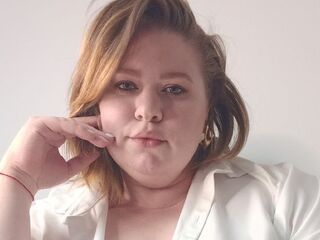 hot video chat ChloeThru
