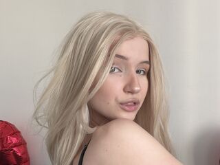 camgirl masturbating with sex toy ChunBirdwell