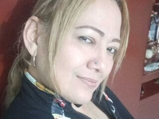 beautiful camgirl ClauBowie