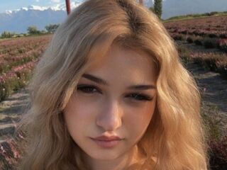 free live webcam CloudyFox