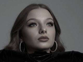 live cam girl photo CreolaScheidler