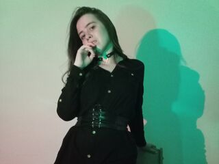 naughty camgirl masturbating CristenManship