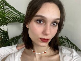cam show CwenFurnish