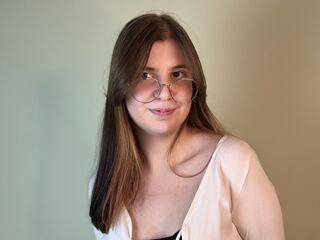 free chatroom DebbraAdonis