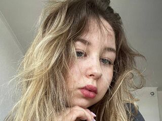 fingering girl webcam  DebraCooper